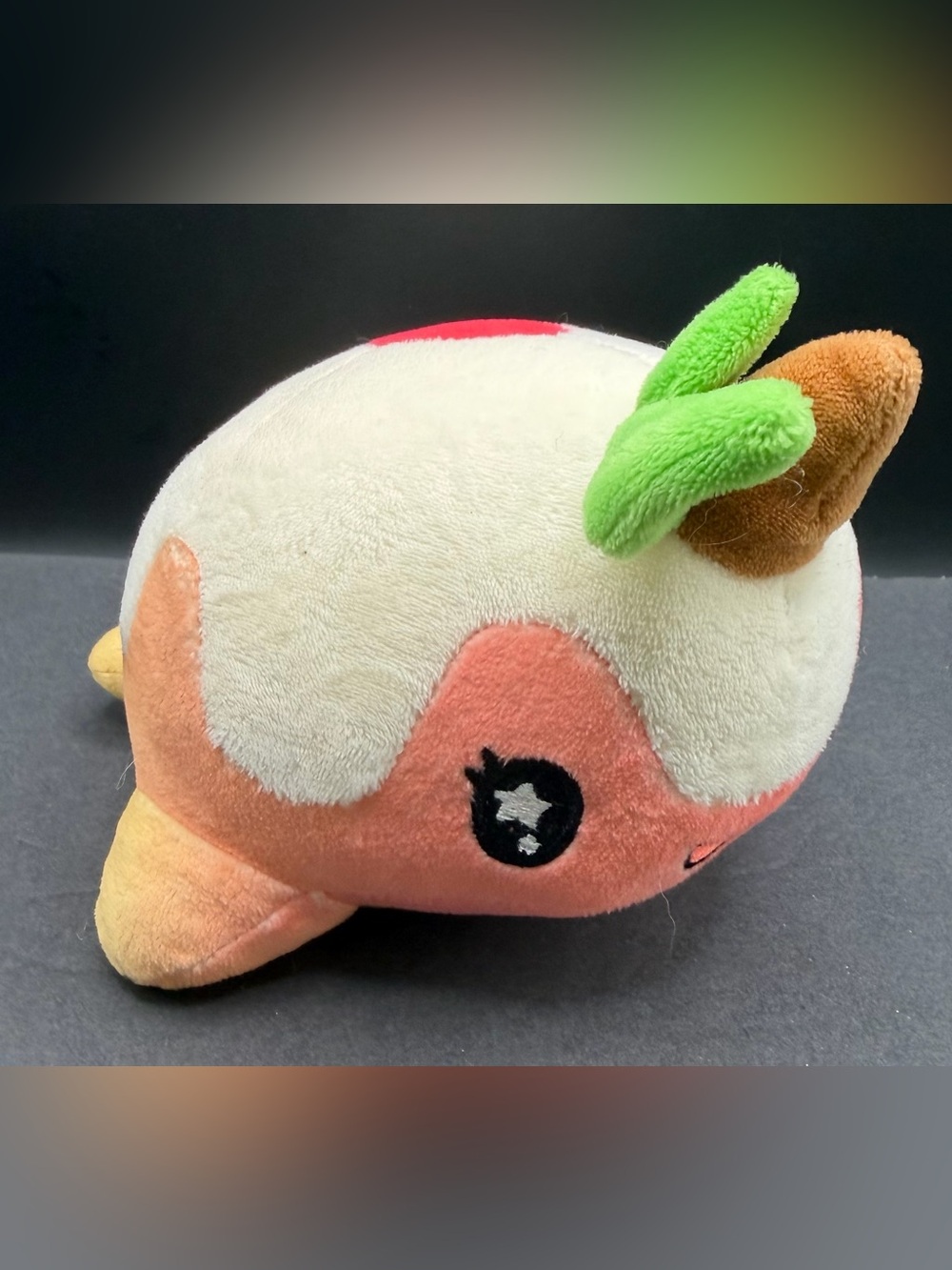 Aurora Tasty Peach 7" Peach Nomwhal Plush - Peach & Cream